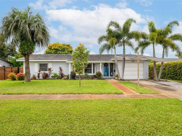 5950 33rd Ave N, Saint Petersburg, FL 33710