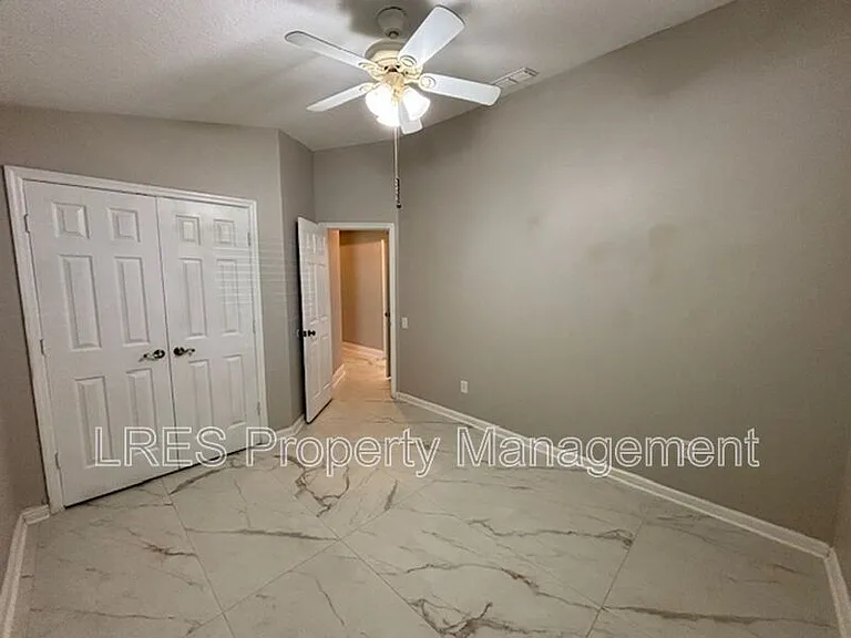 1028 Kerwood Cir — Photo 28
