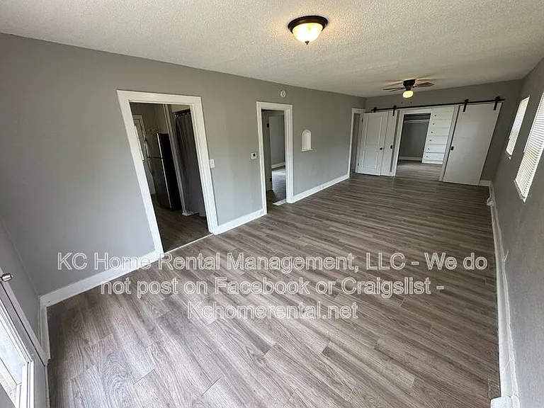 7113 N Highland Ave — Photo 9