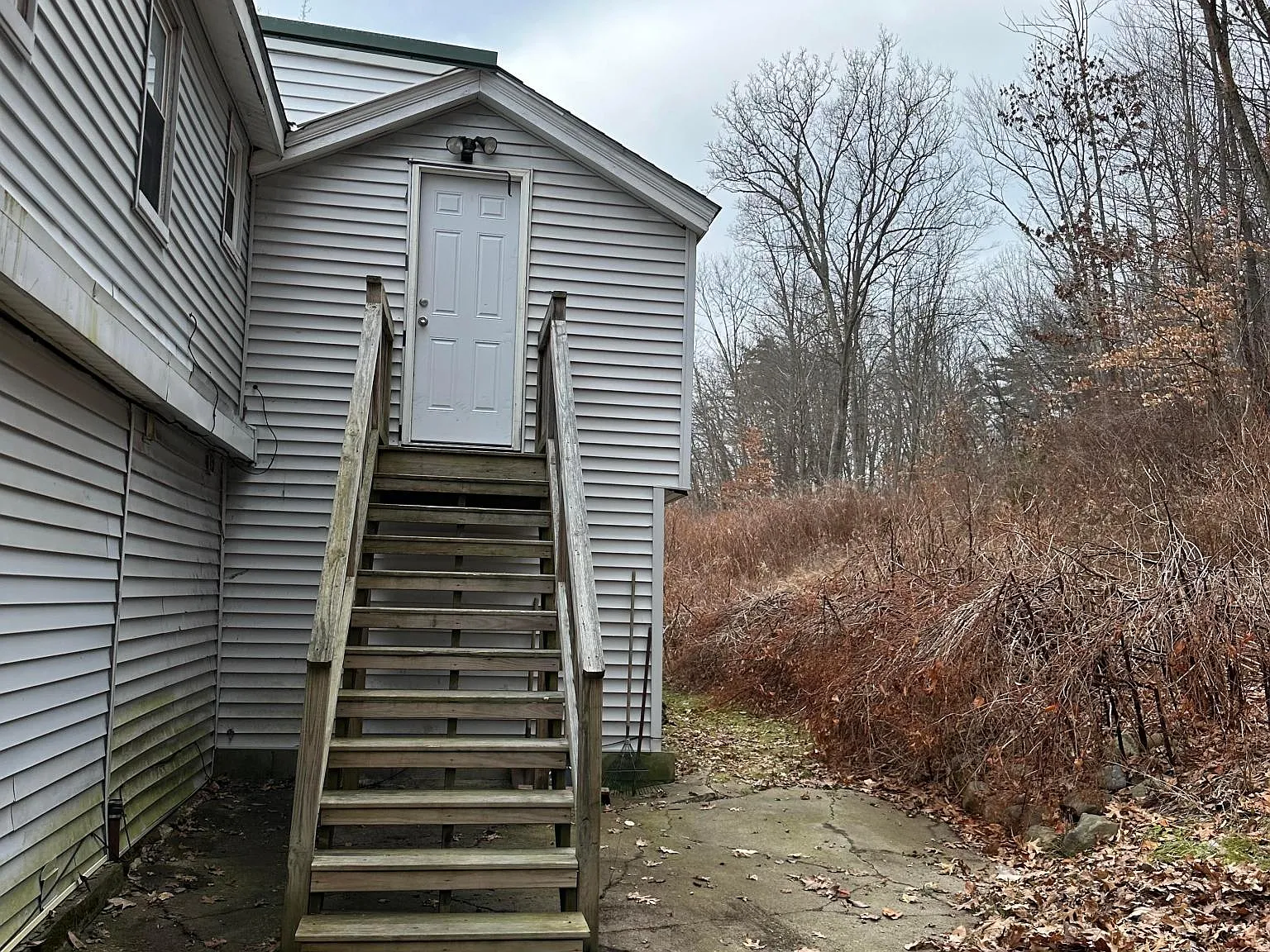 E Bow St, Franklin — Photo 3