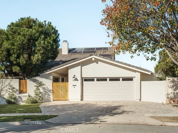 1086 Vallejo Cir, Costa Mesa, CA 92626