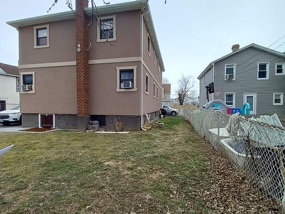 3rd image of 13 Clinton Avenue