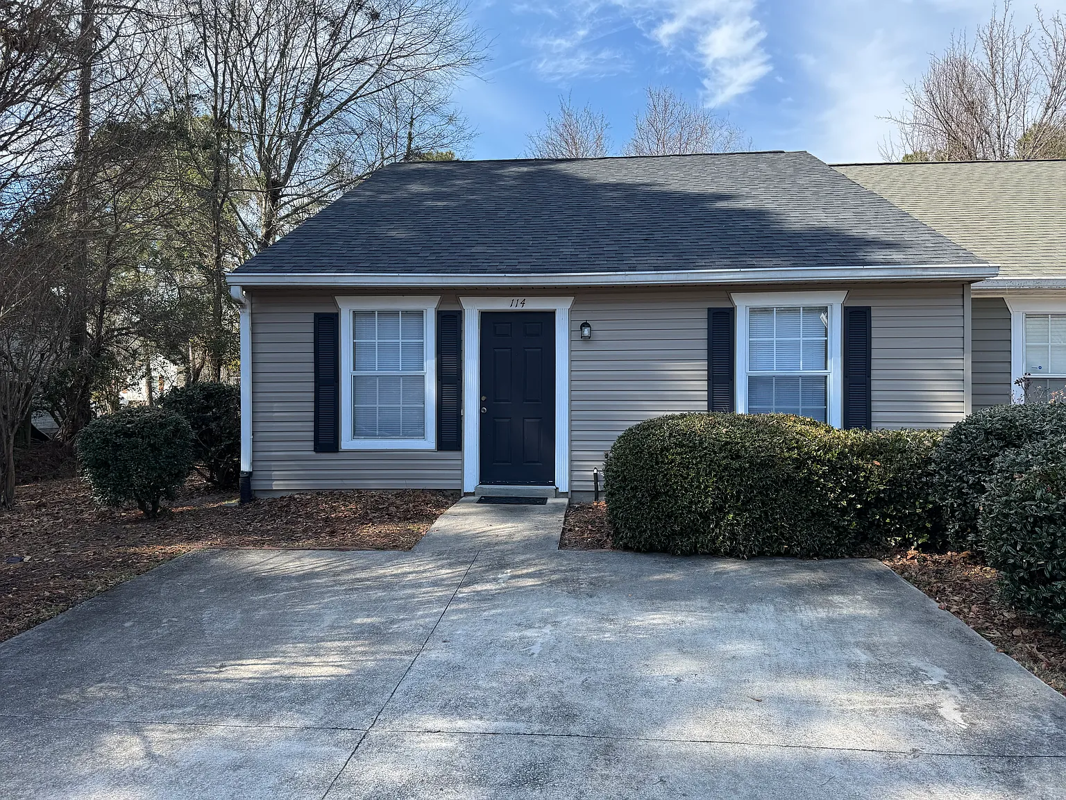 2 bed, 1092 sqft, $1,300 — Photo 1