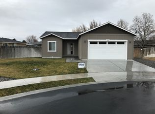 396 NW 10th Pl, Hermiston, OR 97838