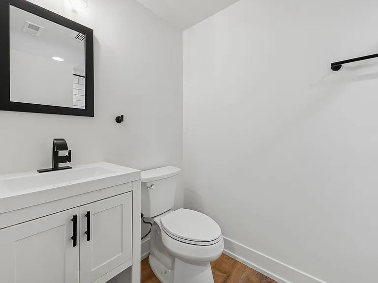 2219 N Hamilton Ave #2 — Photo 3