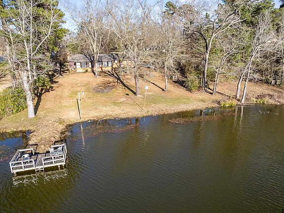 2nd image of 8192 Lakeshore Dr