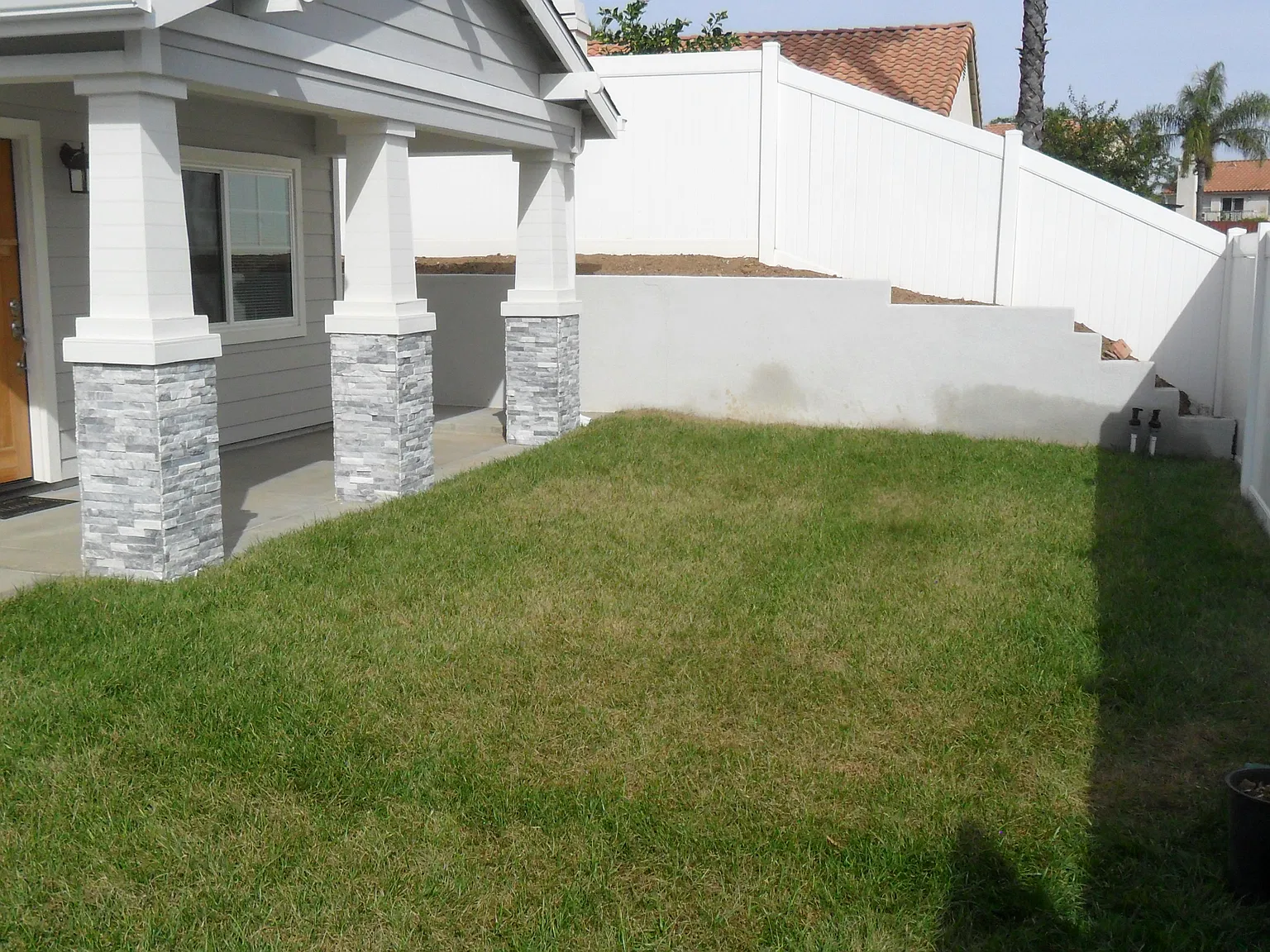 3 bed, 1064 sqft, $2,895 — Photo 2