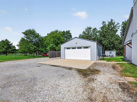 5th image of 1253 W Highway N