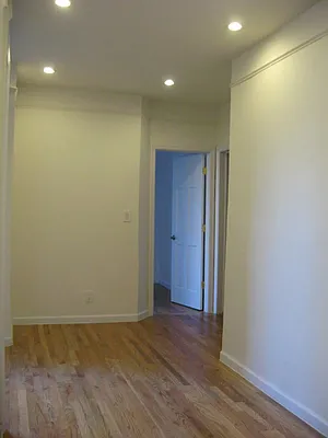 Rented by Town Residential | media 29