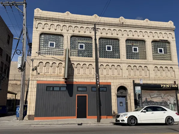 22-26 N Pulaski Rd, Chicago, IL