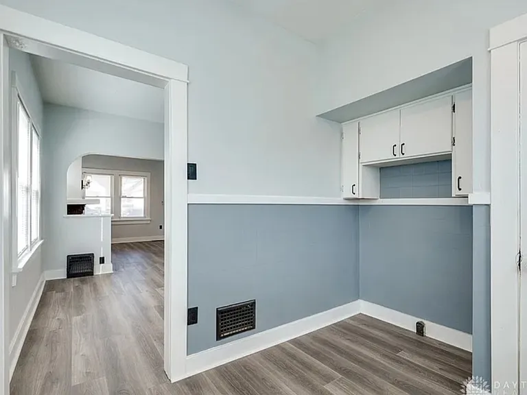 416 Geneva Rd — Photo 5