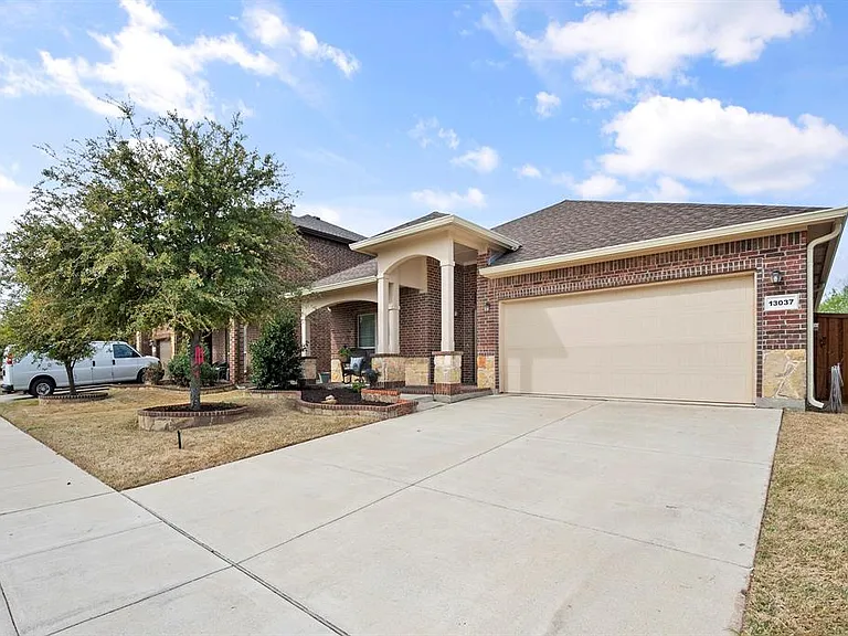 13037 Palancar Dr — Photo 13