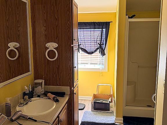 3rd image of 8874 Edgewater St