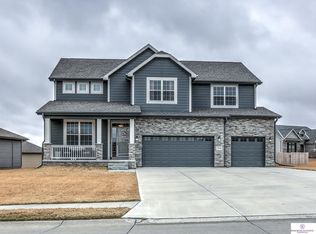 20504 Boyd St, Elkhorn, NE 68022