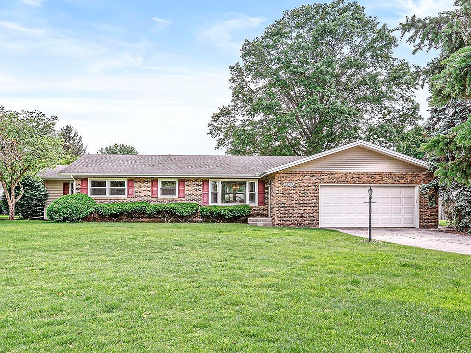 1st image of 56593 Meadowood Dr