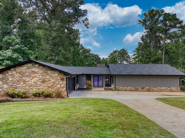 1821 Holmes Dr SW, Conyers, GA 30094