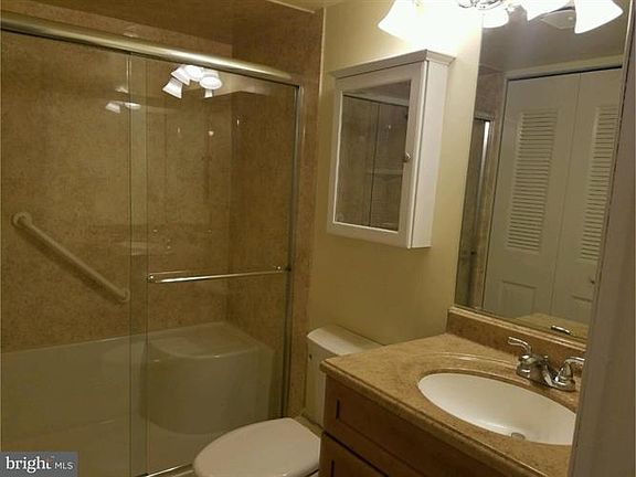 5th image of 5200 Hilltop Dr #499