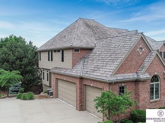 3rd image of 17757 Bay Wood Dr