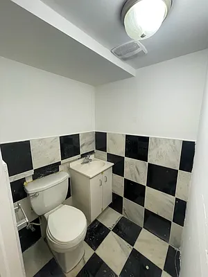Rented by Evergreen Realty & Investments | media 13