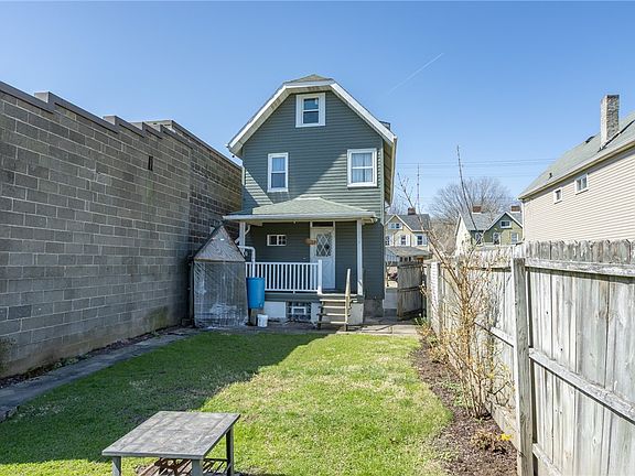 3rd image of 1718 3rd Ave
