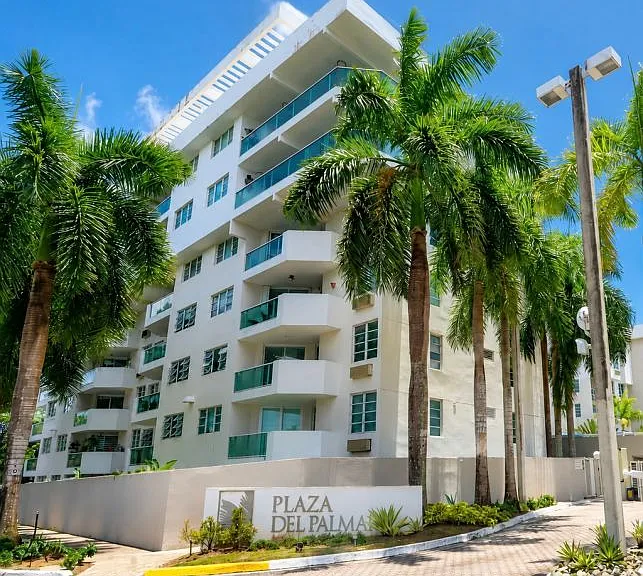Cond Plaza del Palmar Apt 708 Edificio 7, 1386 Av — Photo 1