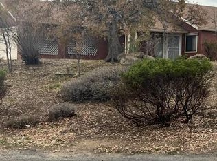 21424 Mountain Dr, Tehachapi, CA 93561