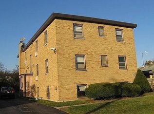 2626 W Cornelia Ave APT 1, Waukegan, IL 60085