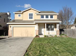 549 Peppertree Dr, Windsor, CA 95492
