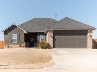 14325 Meadow Ridge Ln, Edmond, OK 73025