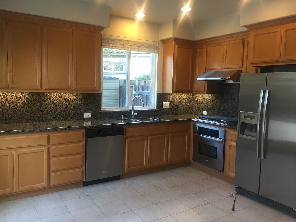 1st image of 7415 Ironwood Ct