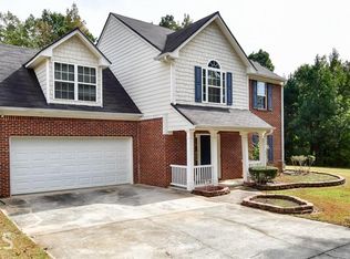 700 Bear Trl, Fairburn, GA 30213