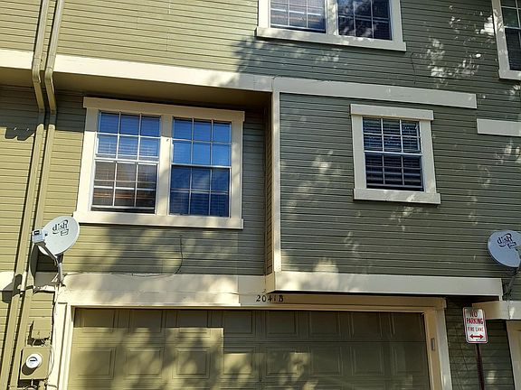 2nd image of 2041 S Helena St