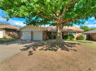 2112 Fox Ave, Moore, OK 73160