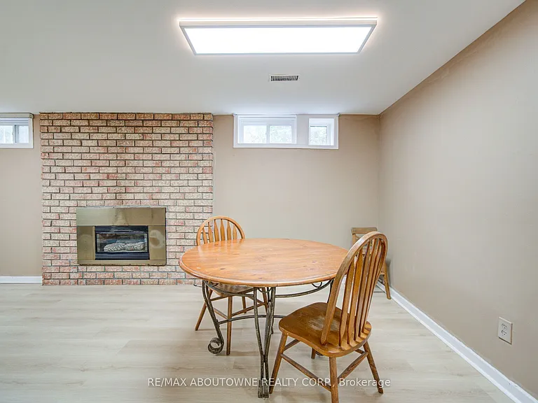 1156 Old Colony Rd #LOWER — Photo 13