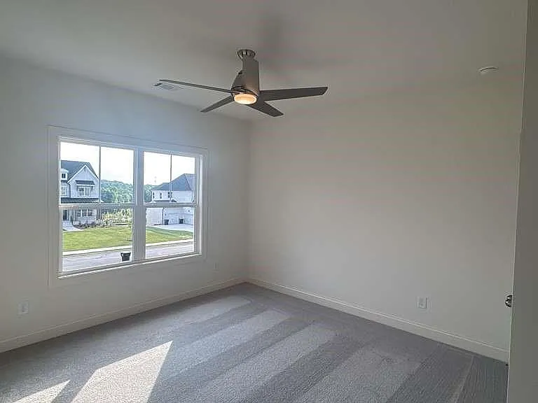 5365 Travers Ln — Photo 37