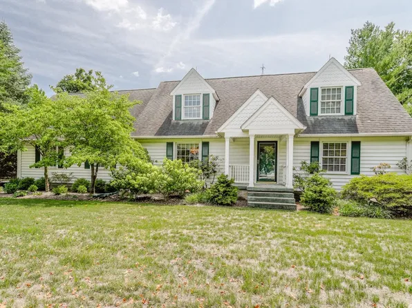827 W Clark St, Rensselaer, IN 47978