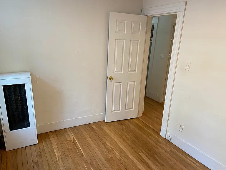 38 Newton St #2 — Photo 18