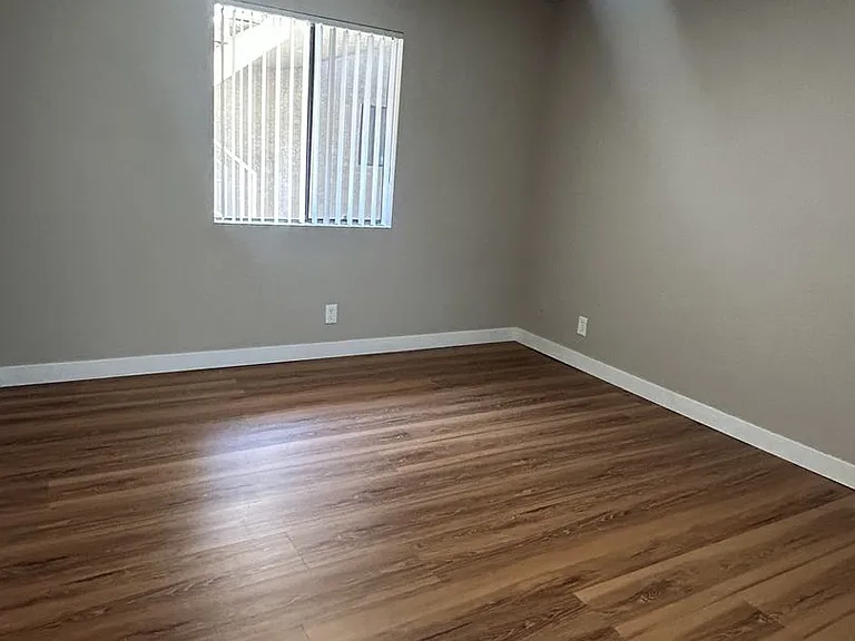 120 N Atlantic Blvd — Photo 11