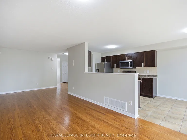 354 Rolling Meadow Cres — Photo 8