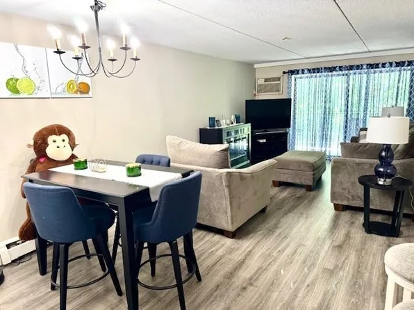 575 Broad St #U-215, East Weymouth, MA 02189