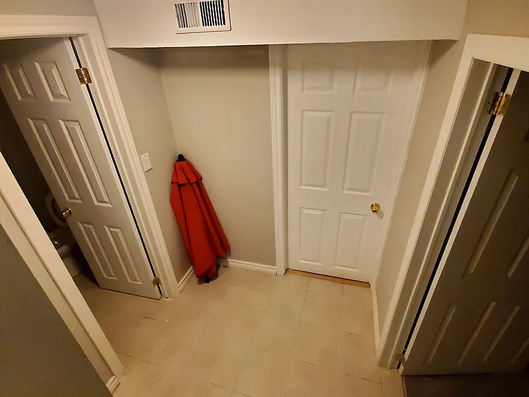 16 Cresthaven Dr — Photo 31