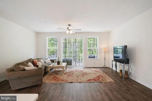 43900 Eucalyptus Way — Photo 8