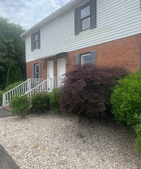 4026 Calvary Rd — Photo 1