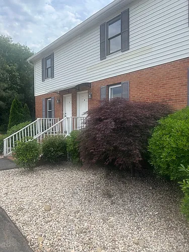 4026 Calvary Rd Photo 1