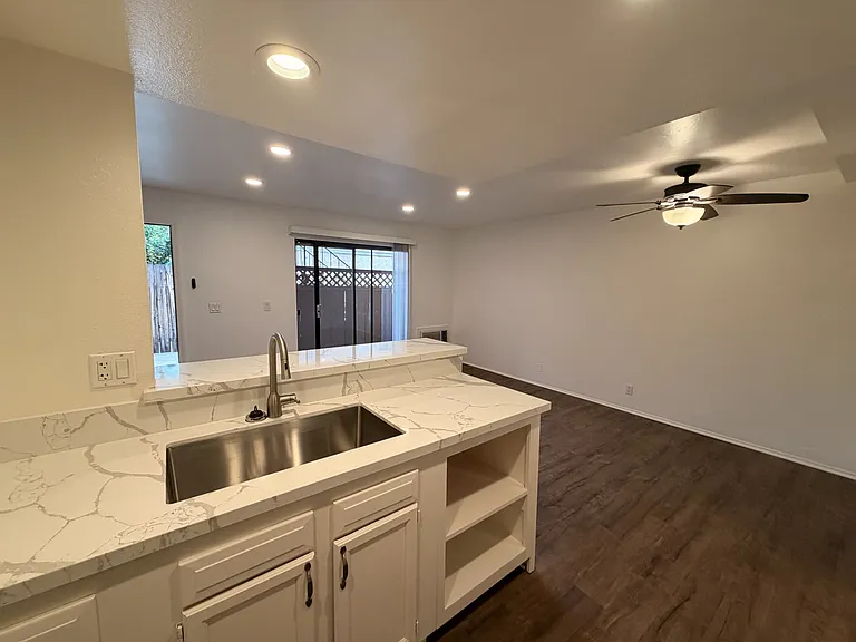 2843 C St #2 — Photo 5