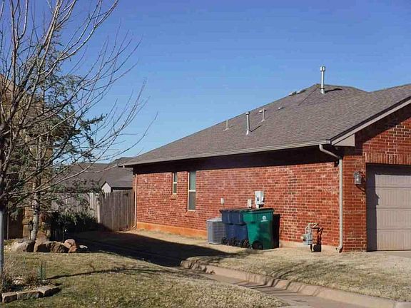 2nd image of 16301 Iron Tree Ln