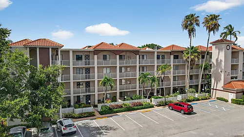 6193 Pointe Regal Cir #402 Photo 1