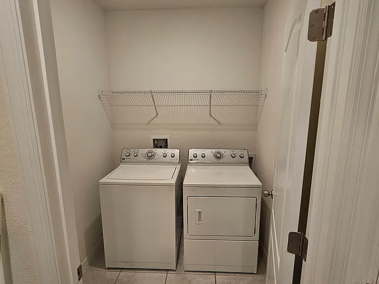 948 Summer Glen Dr — Photo 12