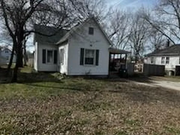 1616 S Vermont Ave, Sedalia, MO 65301