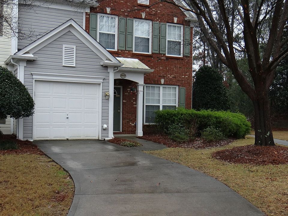 2 car driveway + garage